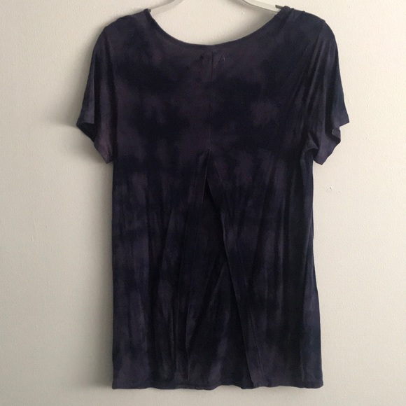 Open back tee - Picture 2 of 3